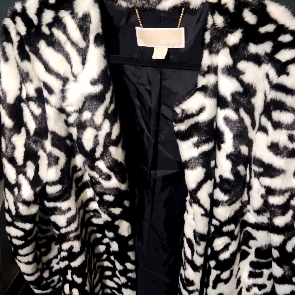 Michael Kors, XL, black and white